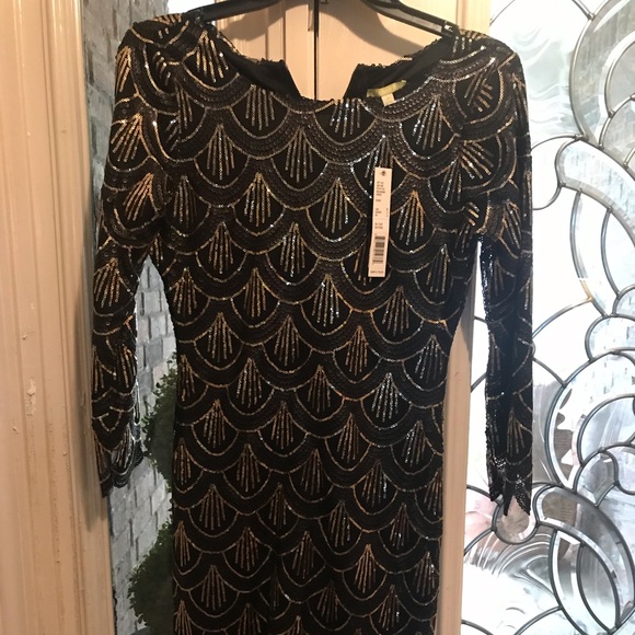 Dresses & Skirts - Cocktail dress